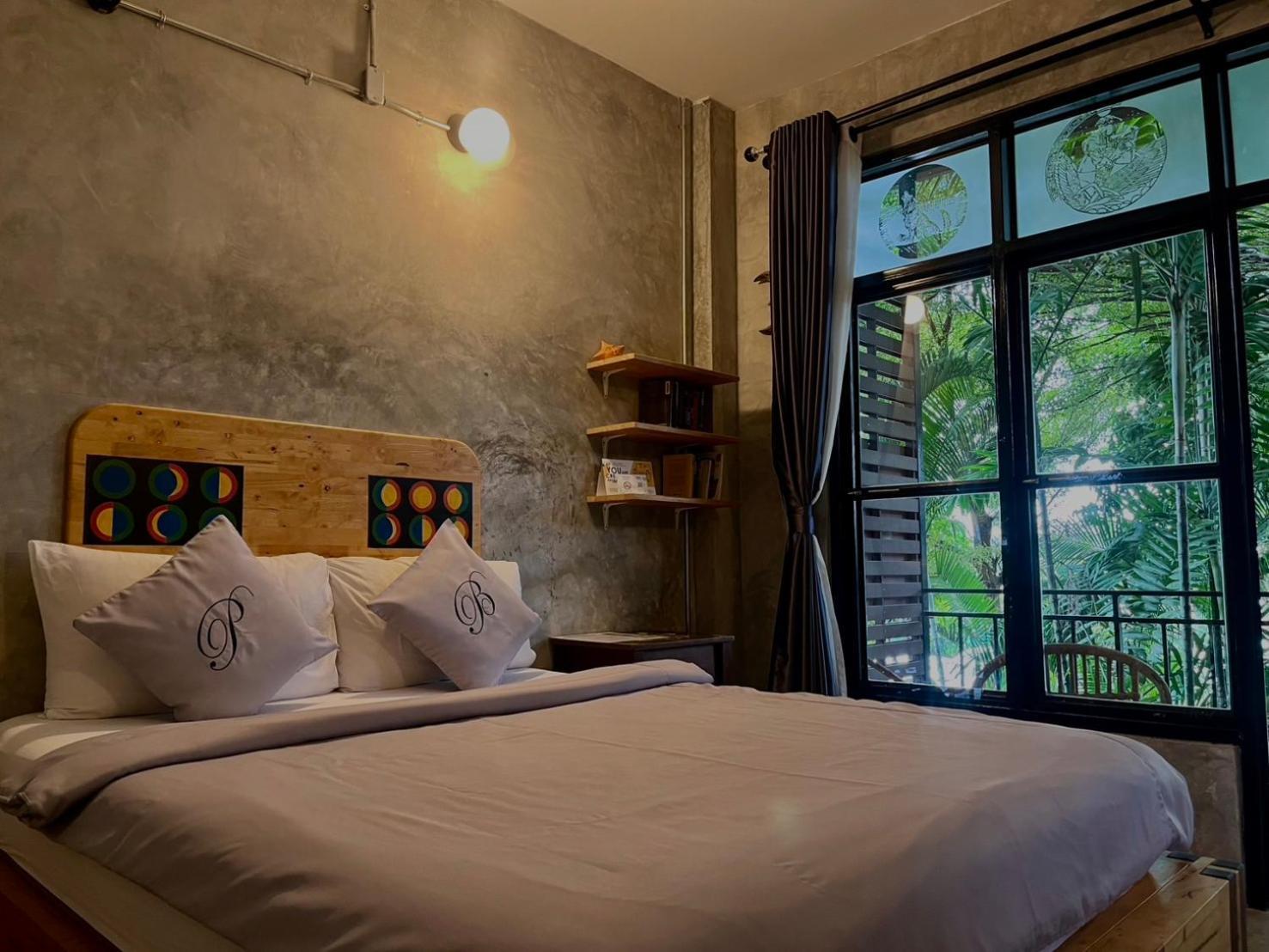 The Picturebook Guesthouse Mae Sot Exterior photo