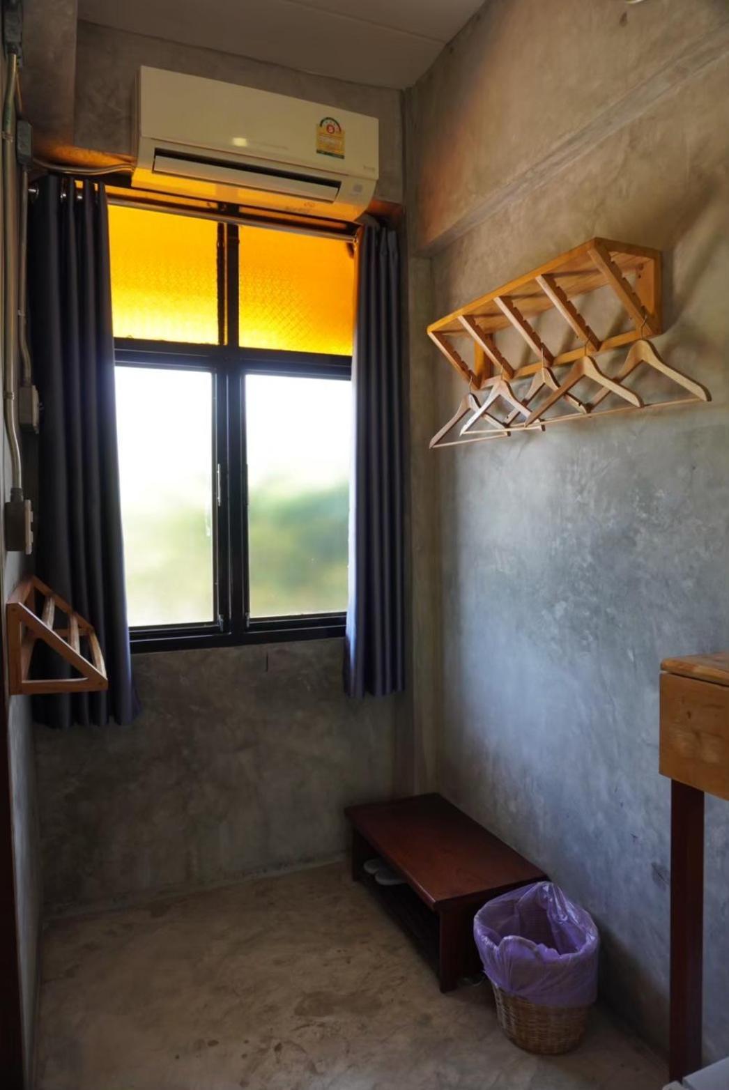 The Picturebook Guesthouse Mae Sot Exterior photo